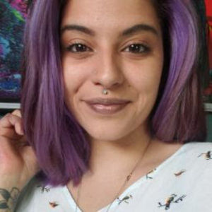 Meet your Posher, Claudia